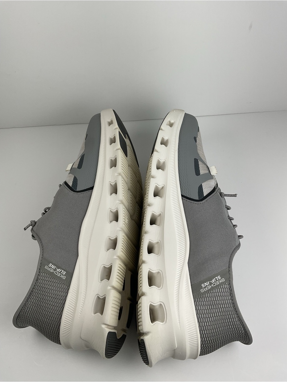 Skechers Slip-Ins Men’s Size 10.5 Gray Hands Free Comfort Walking Shoes - Picture 9 of 11